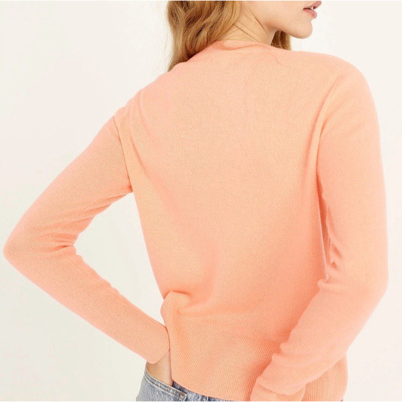 J.Crew Cashmere Sweater Women S Classic Fit Crewneck Pale Guava Quiet Luxury - Picture 8 of 16